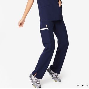 (1) Figs Navy Kade Cargo Scrub Pants